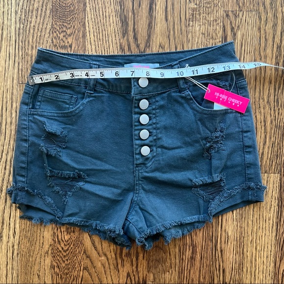 NWT Refuge High Rise Cherry Distressed Denim Shorts - Picture 2 of 4
